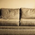 Cómo hacer un sofá con un colchón viejo