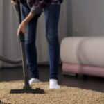 Cómo limpiar una alfombra de pelo corto