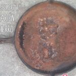 Cómo limpiar una plancha de cocina de hierro oxidada